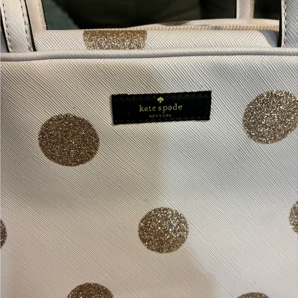 Kate Spade Pink and Gold Polka Dot Travel Bag NWOT - Picture 3 of 7